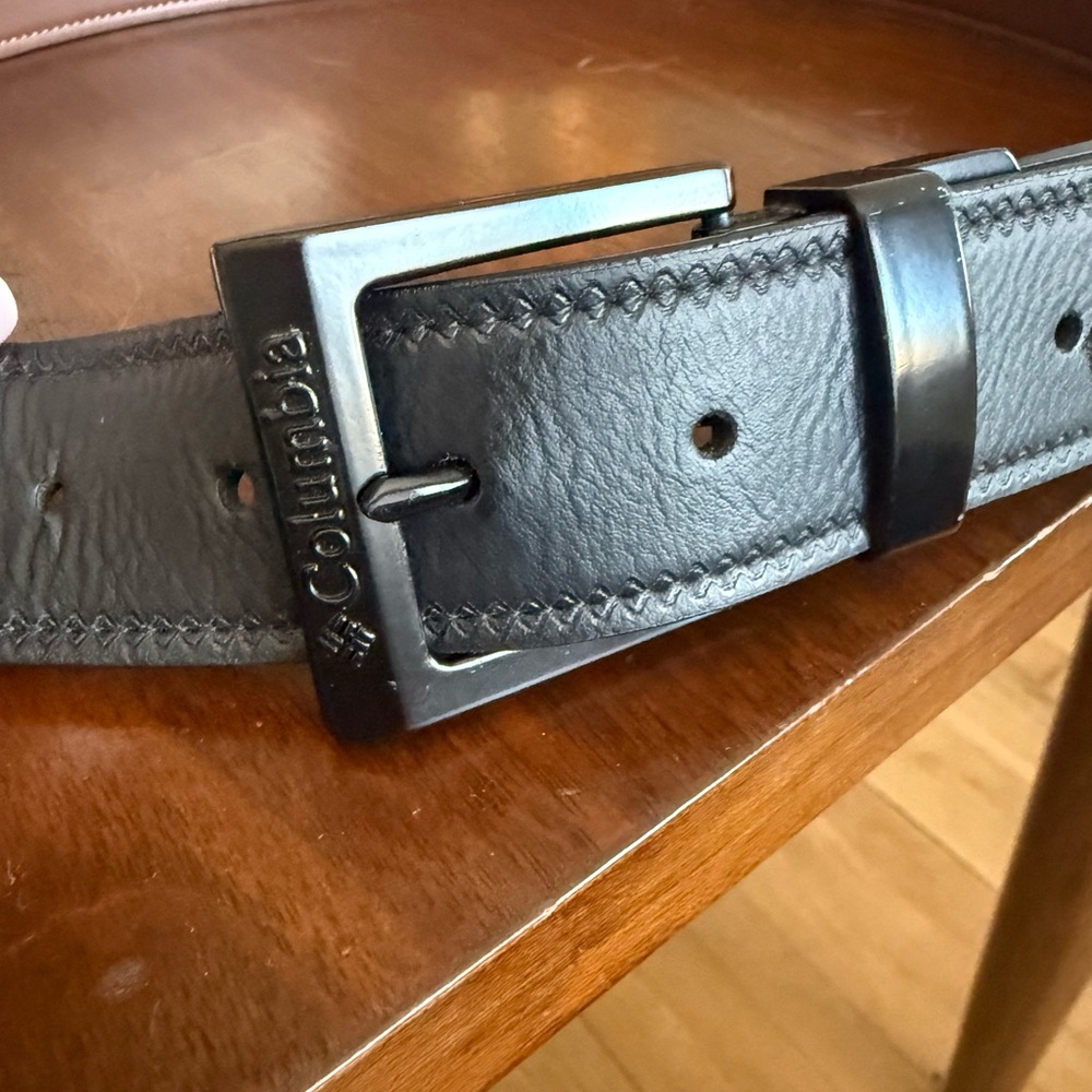 Columbia Black Leather Men's Belt